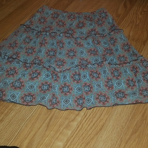 Cute skirt - Picture 1 of 5